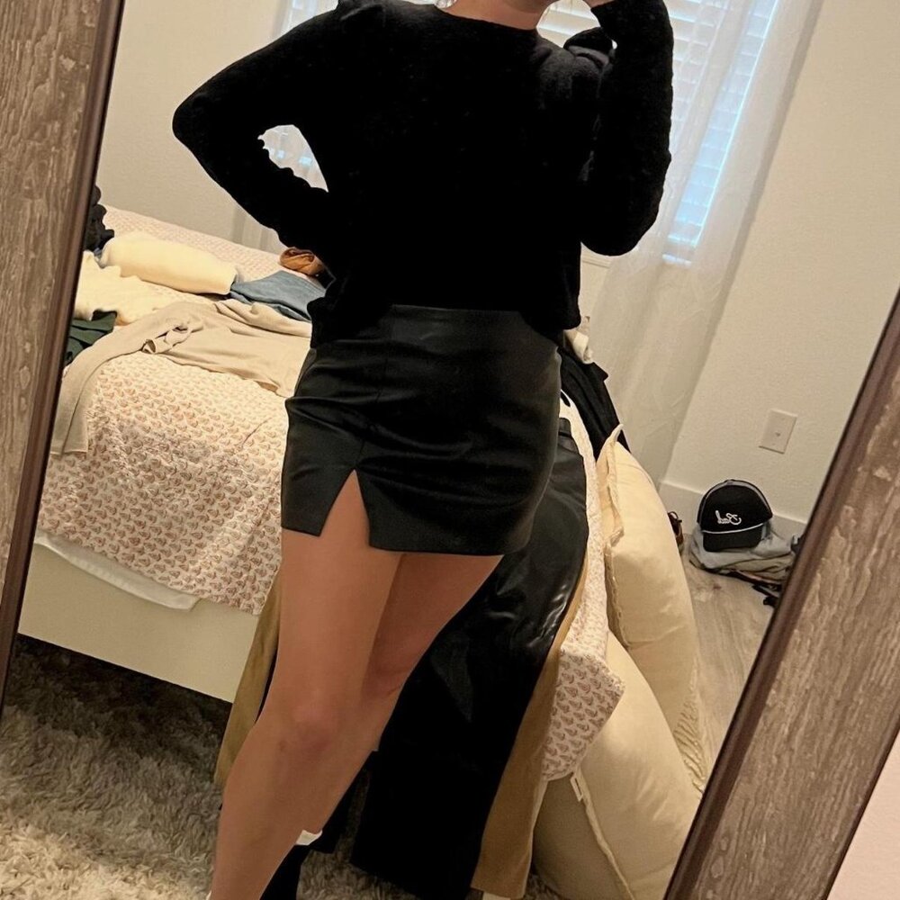 Steve Madden Women's Black Skirt